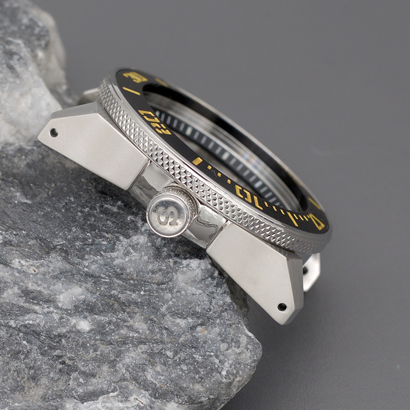 King Samurai Serie Uhrengehäus – Citizen Watch Tsuyosa Bewertung und Preis